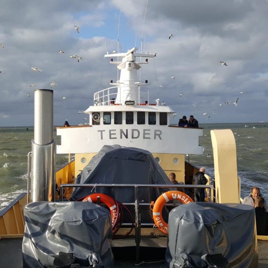 MS Tender offshore Lauwersoog schip huren 11